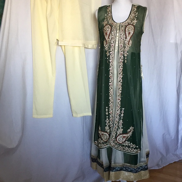 Dresses & Skirts - Indian Salwar Kameez / Shalwar Kameez - 3 Pieces